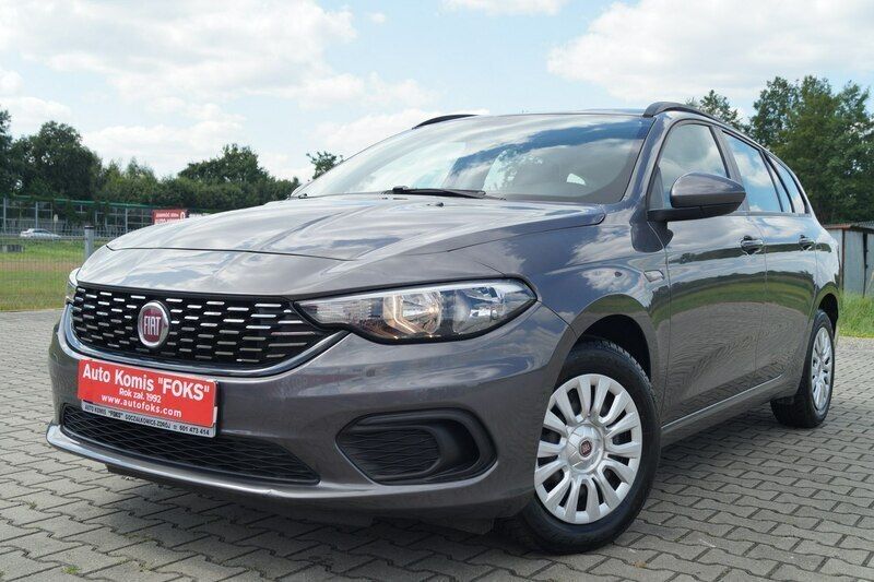 Grafitowy (metalik) Używany 2019 Fiat Tipo Sedan/Limuzyna | 41 900 zł (Uczciwa cena) - Obraz 1/4