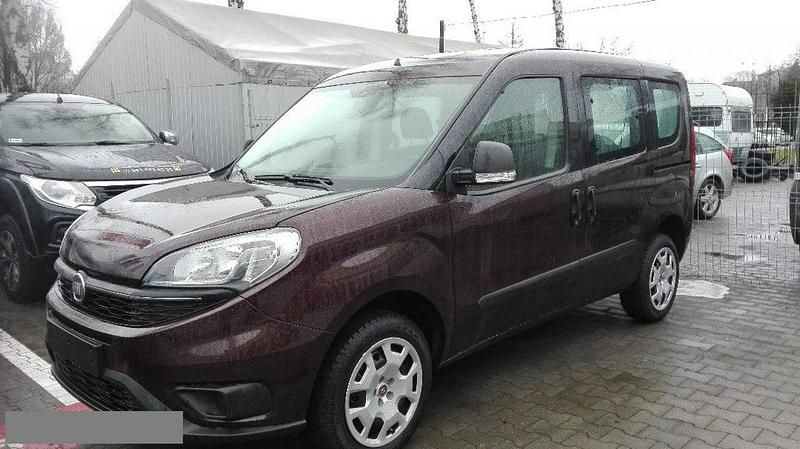 Brązowy (metalik) Używany 2017 Fiat Doblò Minivan | 65 900 zł (Drogi) - Obraz 1/1