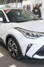 Używany Toyota C-HR Style 122 KM (89 kW) 2023 Biały SUV