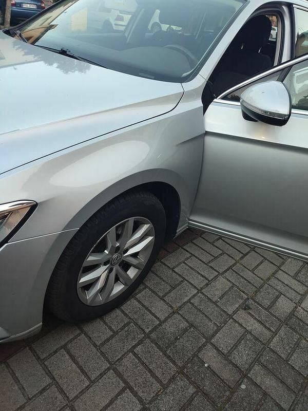 Używany VW Passat 2017 Srebrny Kombi