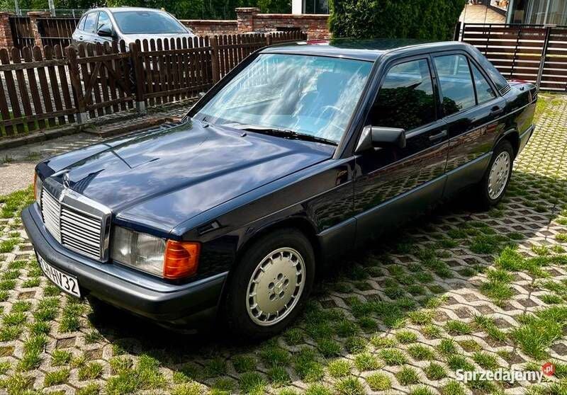 Granatowy Używany 1989 Mercedes 190 Sedan/Limuzyna | 17 900 zł - Obraz 1/4