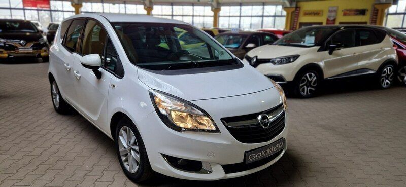 Biały Używany 2015 Opel Meriva Minivan | 33 600 zł (Uczciwa cena) - Obraz 1/3