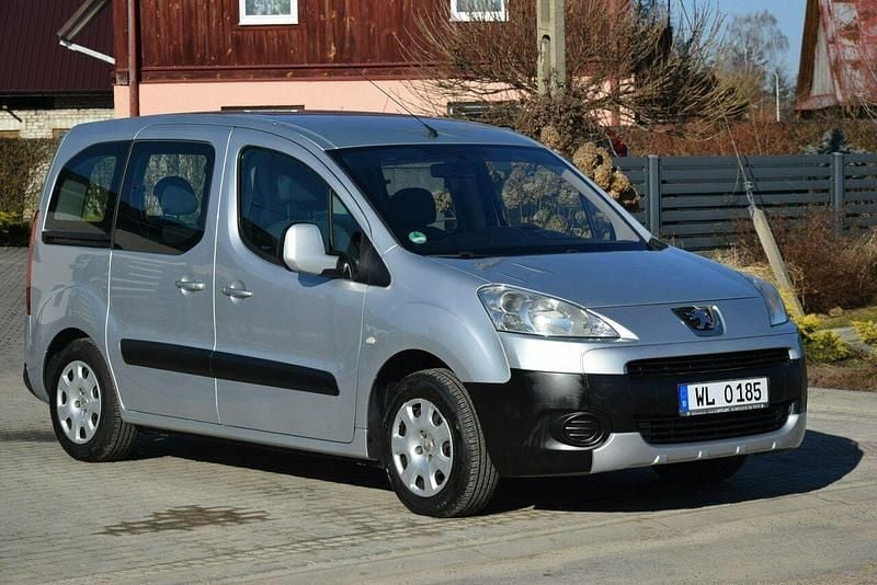 Używany Peugeot Partner 90 KM (66 kW) 2008 Srebrny Minivan