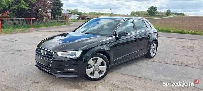 Czarny Używany 2014 Audi A3 Hatchback | 54 777 zł (Uczciwa cena) - Obraz 1/4