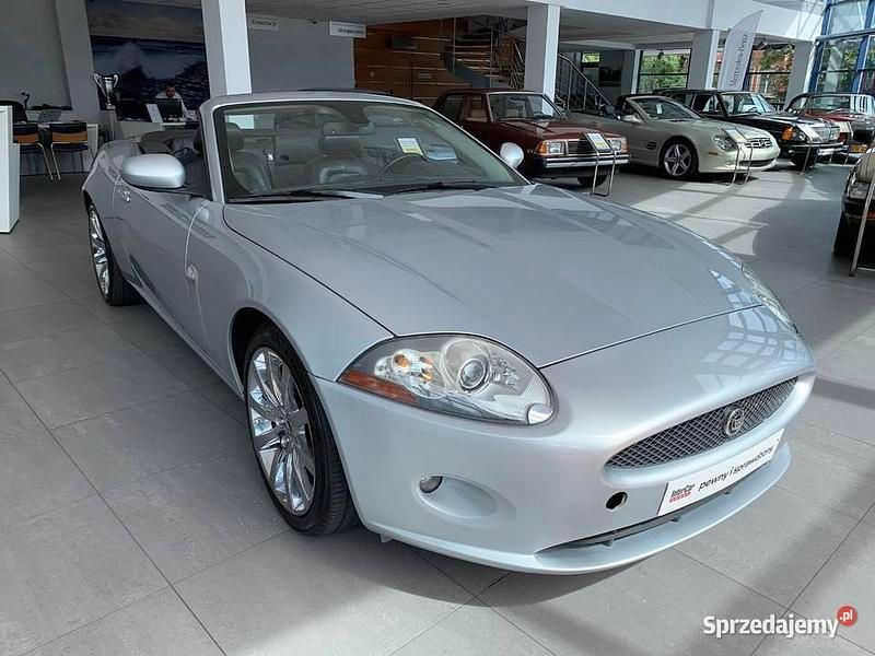 Srebrny Używany 2008 Jaguar XK Kabriolet | 89 900 zł - Obraz 1/4