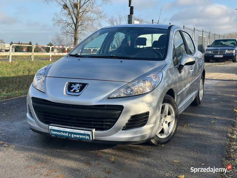 Srebrny Używany 2010 Peugeot 207 Hatchback | 13 999 zł (Dość drogi) - Obraz 1/4