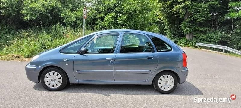 Szary Używany 2007 Citroën Xsara Picasso Minivan | 9900 zł (Drogi) - Obraz 1/4