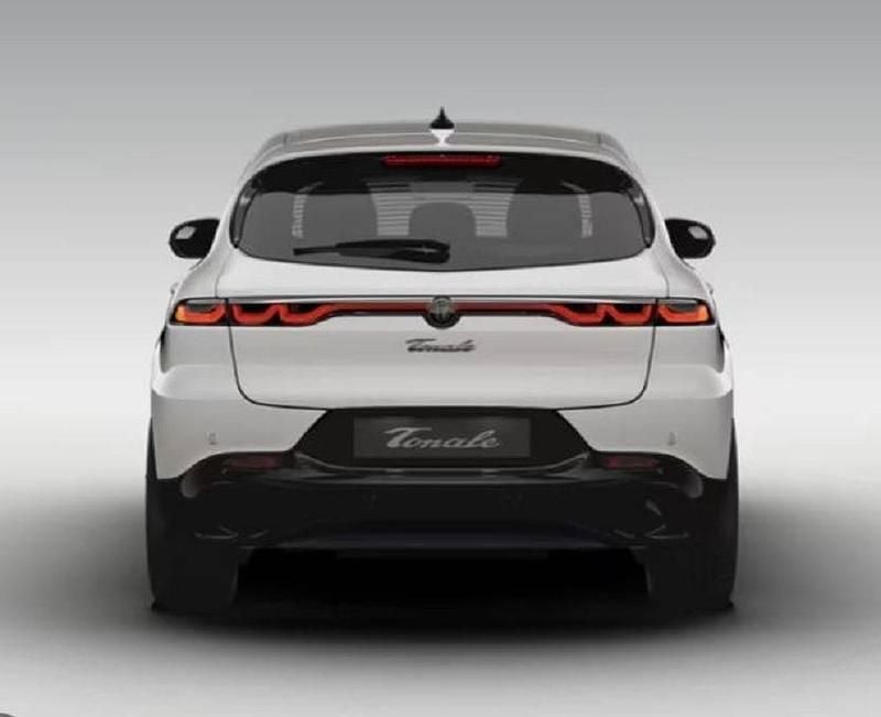 Nowe Alfa Romeo Tonale Sprint 175 KM (128 kW) 2026 Biały  bianco alfa SUV