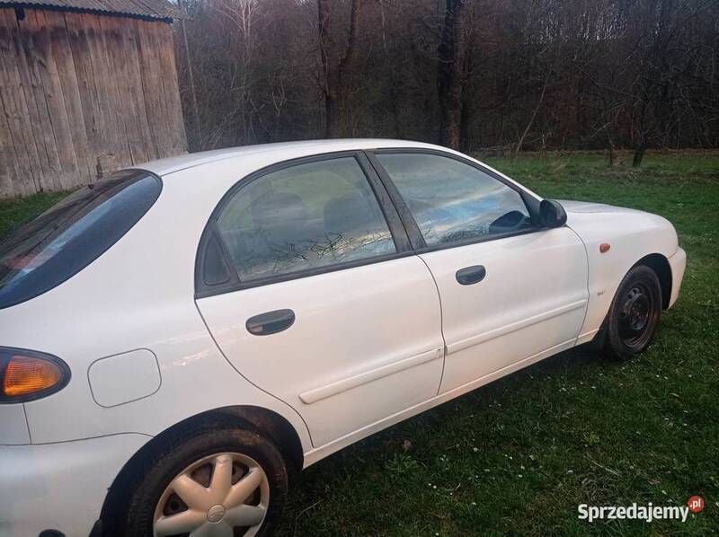 Biały Używany 2001 Chevrolet Lanos Hatchback | 2600 zł - Obraz 1/4