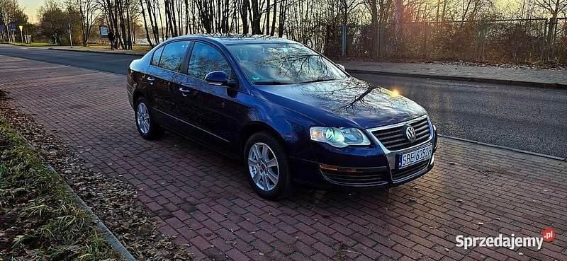 Używany VW Passat 2009 Niebieski Sedan/Limuzyna