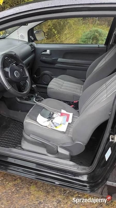 Używany 2005 VW Fox Hatchback | 4980 zł - Obraz 1/4