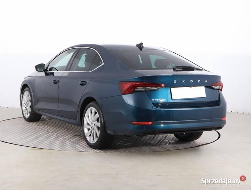 Używany Skoda Octavia 2021 Niebieski Hatchback