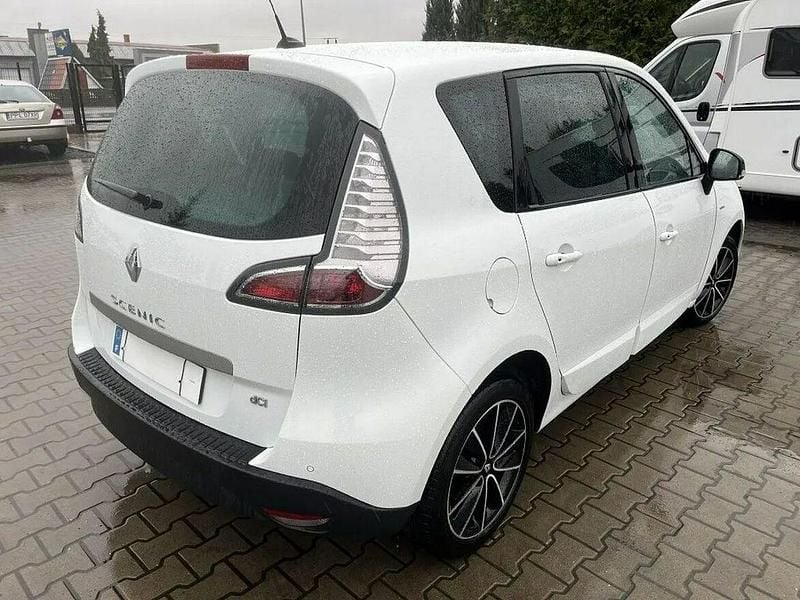 Biały Używany 2016 Renault Scénic III LIMITED Minivan | 18 900 zł - Obraz 1/4