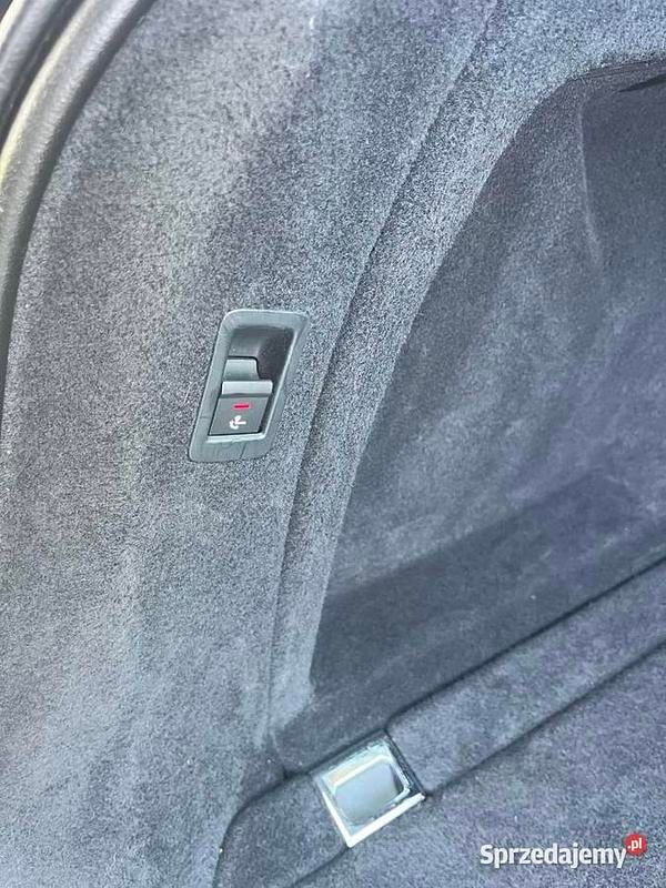 Granatowy Używany 2019 Audi A4 Kombi | 88 500 zł (Drogi) - Obraz 1/4