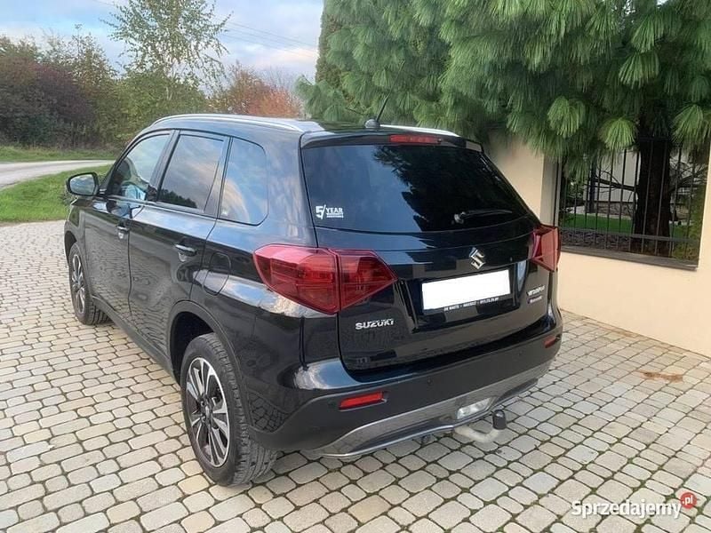 Używany Suzuki Vitara Comfort+ 2020 Czarny SUV