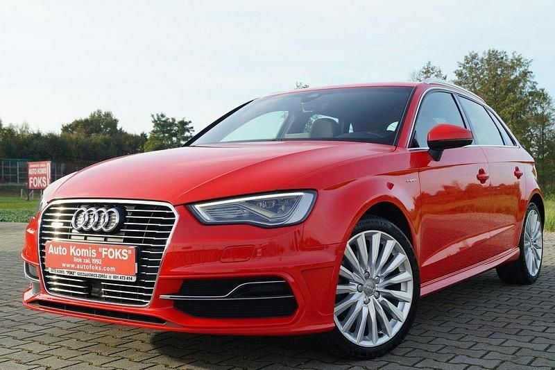 Czerwony Używany 2016 Audi A3 Sportback Hatchback | 57 900 zł - Obraz 1/4