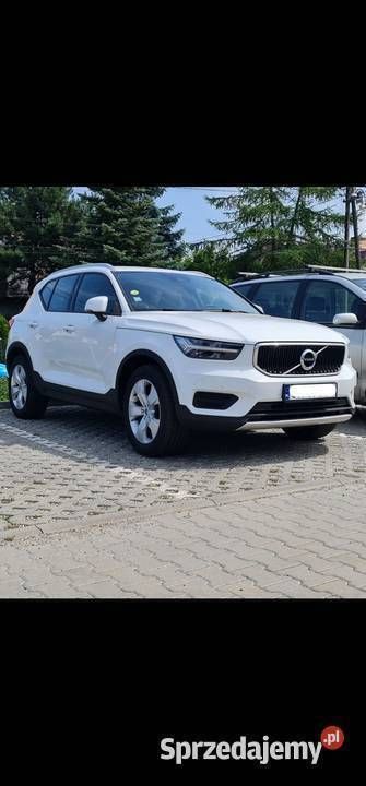 Biały Używany 2020 Volvo XC40 SUV | 110 000 zł (Drogi) - Obraz 1/4
