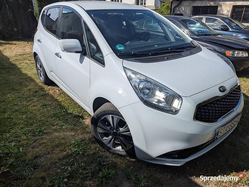 Używany Kia Venga DREAM-TEAM Edition 2017 Biały Hatchback