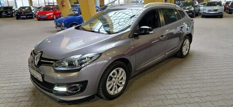 Używany Renault Mégane III 132 KM (97 kW) 2014 Brązowobeżowy Hatchback