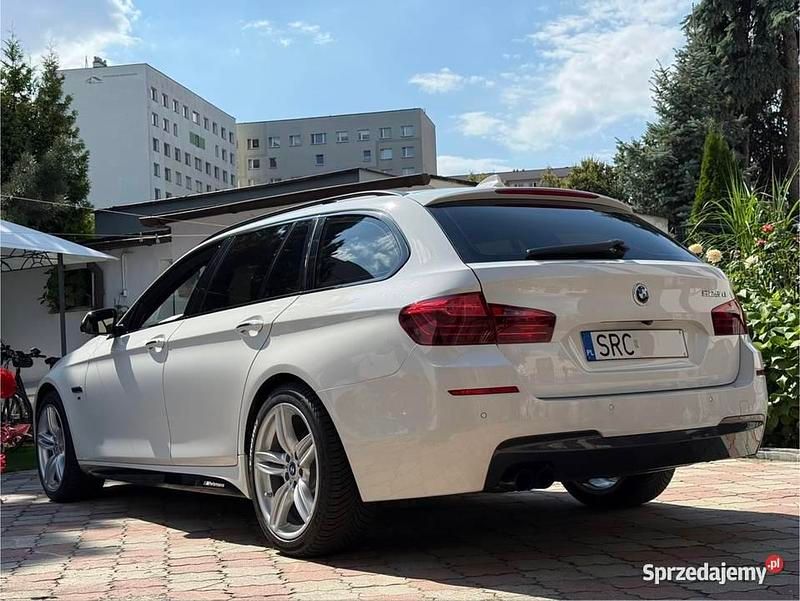 Używany BMW 520 Shadowline 2017 Biały Kombi