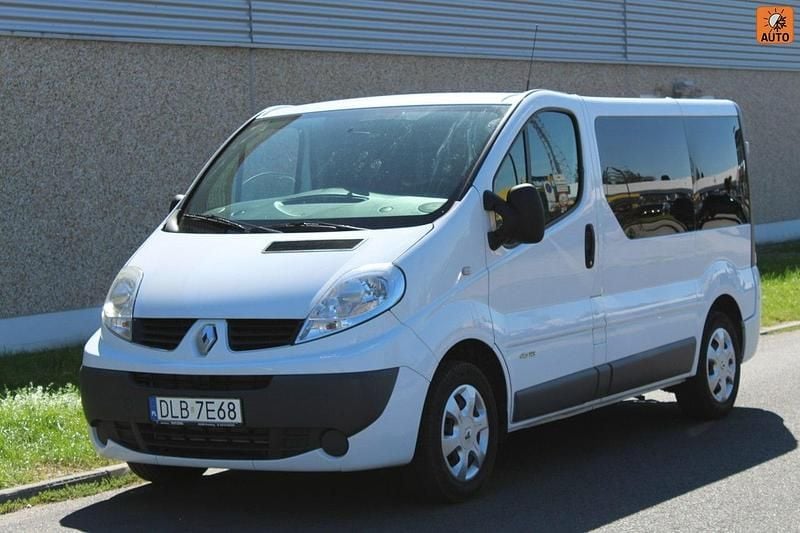 Biały Używany 2012 Renault Trafic Van | 47 800 zł (Uczciwa cena) - Obraz 1/4
