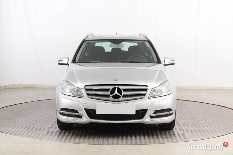 Srebrny Używany 2011 Mercedes C180 Sedan/Limuzyna | 36 999 zł (Uczciwa cena) - Obraz 1/4