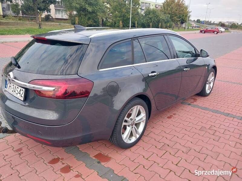 Używany Opel Insignia 170 KM (125 kW) 2016 Brązowy Sedan/Limuzyna