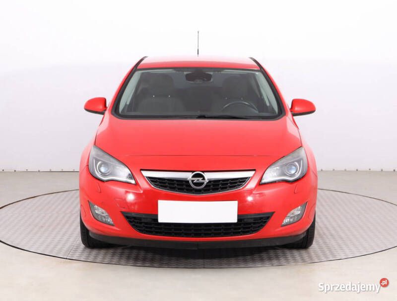 Czerwony Używany 2012 Opel Astra Hatchback | 16 999 zł (Super Cena) - Obraz 1/4