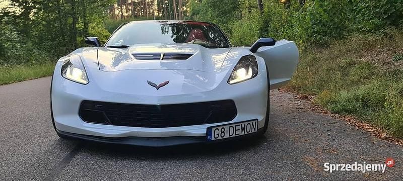 Biały Używany 2015 Chevrolet Corvette Z06 Coupe | 278 000 zł - Obraz 1/4
