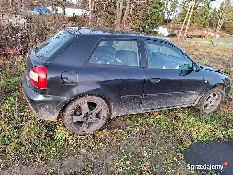 Czarny Używany 2000 Audi A3 | 1500 zł (Dobra cena) - Obraz 1/4