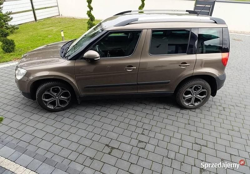Brązowy Używany 2012 Skoda Yeti SUV | 29 900 zł - Obraz 1/4