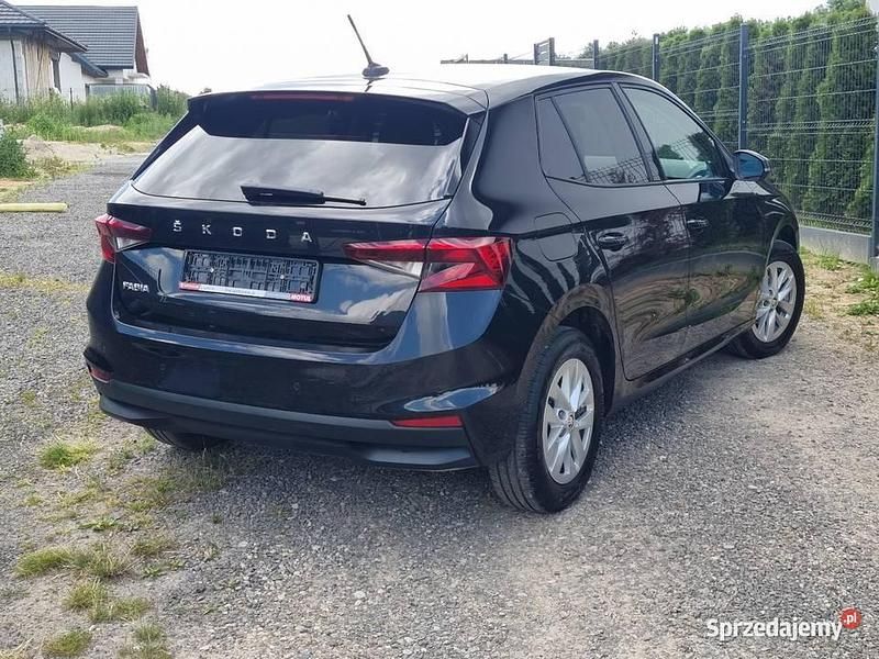 Używany Skoda Fabia 2022 Czarny Hatchback