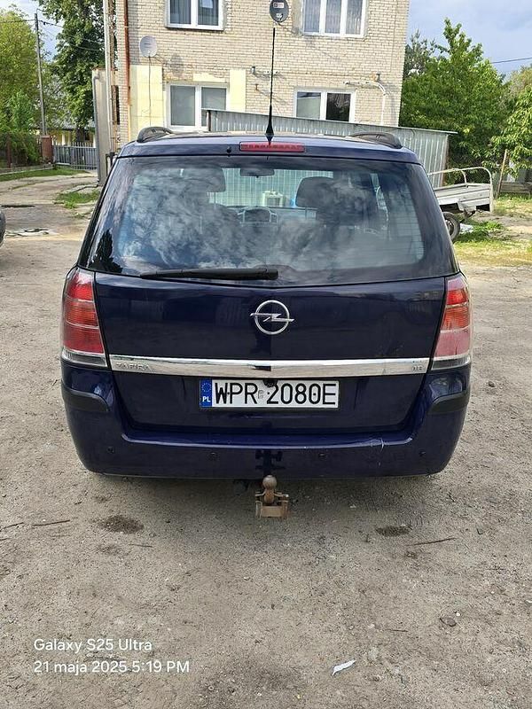 Niebieski Używany 2006 Opel Zafira Sedan/Limuzyna | 8500 zł (Uczciwa cena) - Obraz 1/4