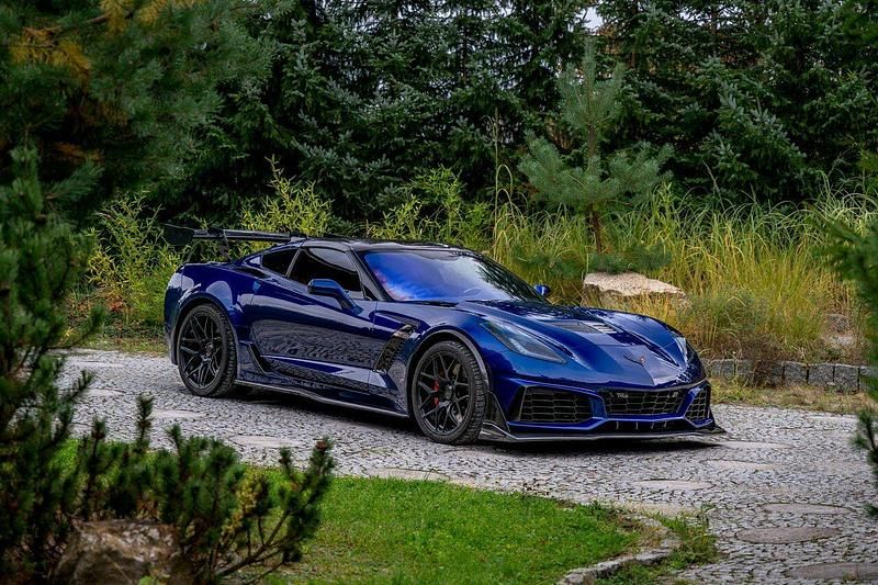 Niebieski Używany 2017 Chevrolet Corvette Z06 Coupe | 399 777 zł - Obraz 1/4