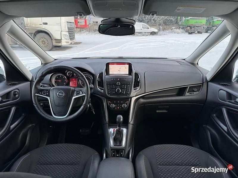 Biały Używany 2015 Opel Zafira Minivan | 30 950 zł (Uczciwa cena) - Obraz 1/4