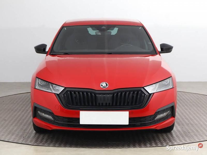 Czerwony Używany 2020 Skoda Octavia Hatchback | 78 999 zł (Dość drogi) - Obraz 1/4