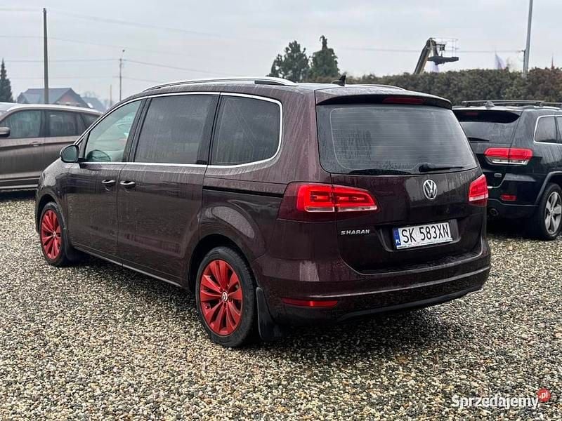 Używany VW Sharan 2016 Bordowy Minivan