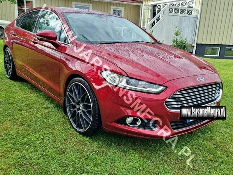 Czerwony Używany 2015 Ford Mondeo Kombi | 35 000 zł (Dość drogi) - Obraz 1/4