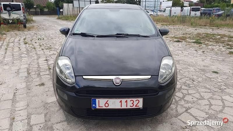 Czarny Używany 2010 Fiat Punto Evo Hatchback | 12 500 zł (Dobra cena) - Obraz 1/4