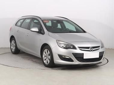 Srebrny Używany 2014 Opel Astra Kombi | 22 499 zł (Dobra cena) - Obraz 1/4