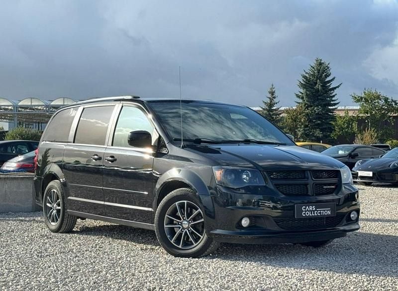 Używany Dodge Grand Caravan 286 KM (210 kW) 2017 Czarny (metalik) Minivan