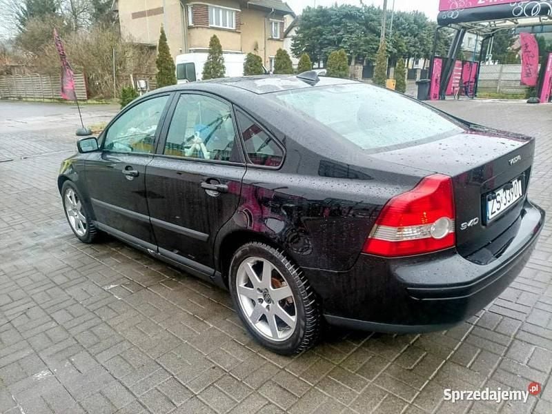 Czarny Używany 2004 Volvo S40 Sedan/Limuzyna | 6900 zł (Uczciwa cena) - Obraz 1/4