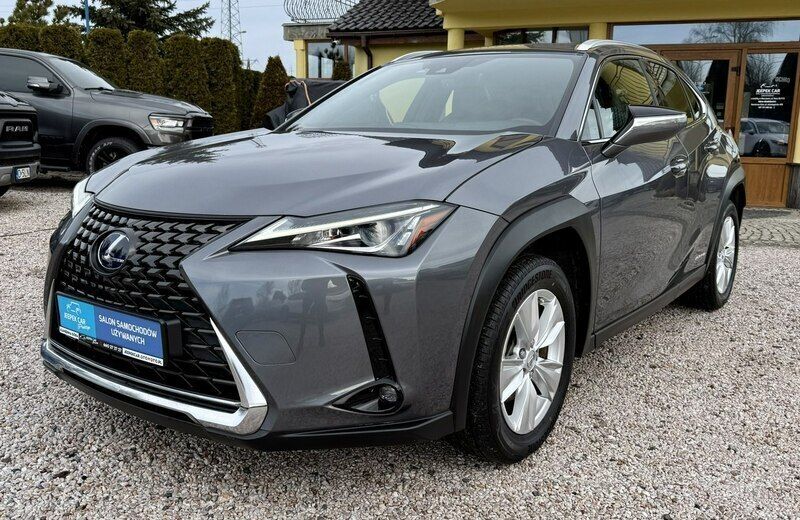 Szary Używany 2021 Lexus UX SUV | 105 900 zł (Uczciwa cena) - Obraz 1/4