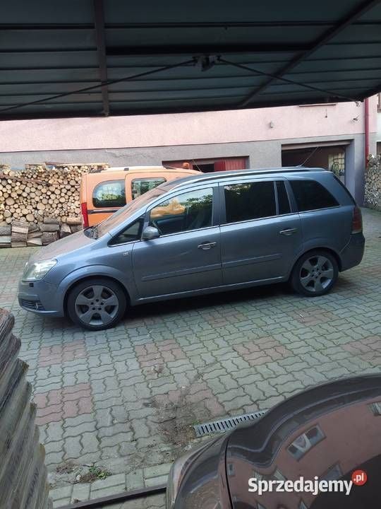 Używany Opel Zafira Cosmo 2006 Szary Minivan