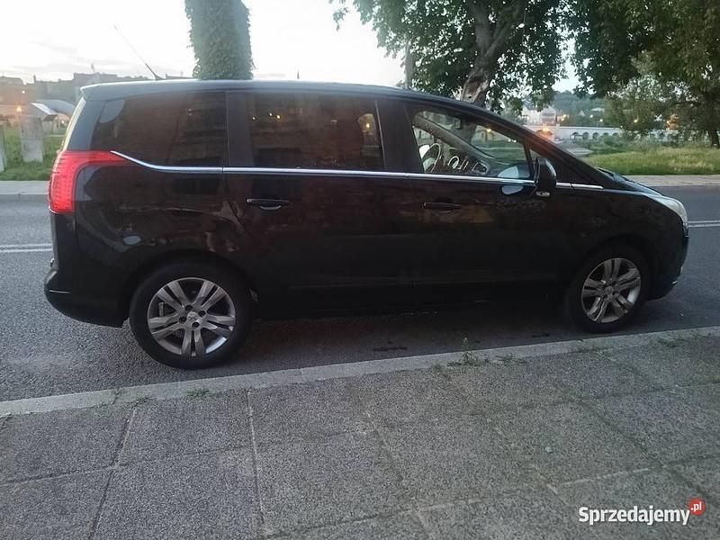 Używany Peugeot 5008 2010 Minivan