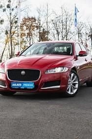 Używany Jaguar XF 180 KM (132 kW) 2015 Czerwony Sedan/Limuzyna