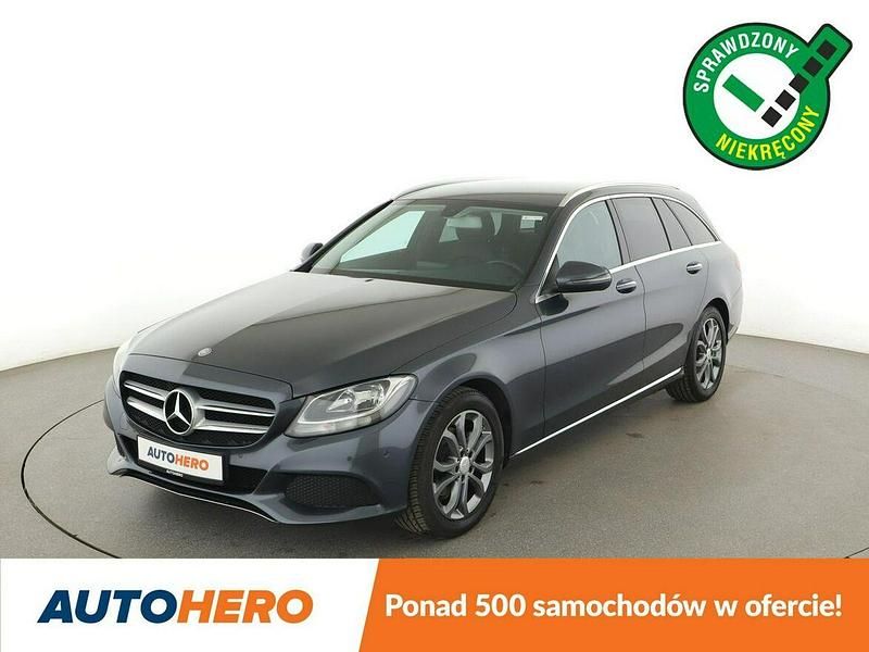 Używany Mercedes C180 156 KM (114 kW) 2015 Szary Kombi