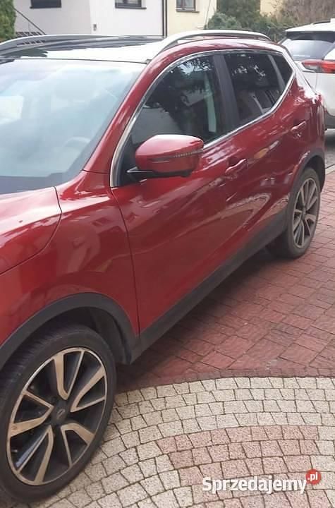 Używany Nissan Qashqai Tekna 2015 Czerwony SUV