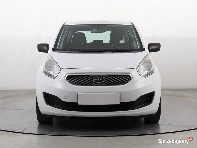 Biały Używany 2010 Kia Venga Hatchback | 15 999 zł (Uczciwa cena) - Obraz 1/4