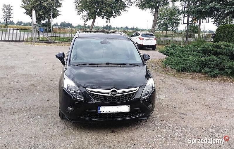Czarny Używany 2012 Opel Zafira Minivan | 27 900 zł (Dość drogi) - Obraz 1/4